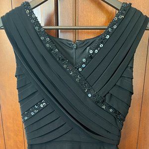 Adrianna Papell  Black Pleated Cocktail Dress Crossover Sheath Beaded Size 4